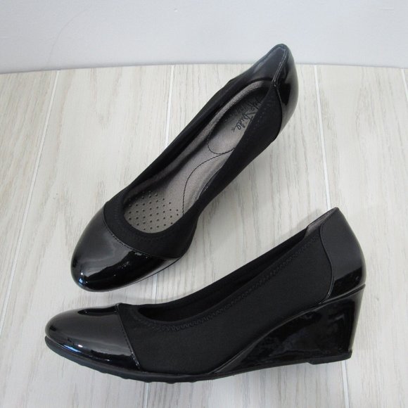 LifeStride Women's Juliana Stretch Wedge Pump -Size 9.5Cap Toe-Shine Black Upper - Picture 10 of 13